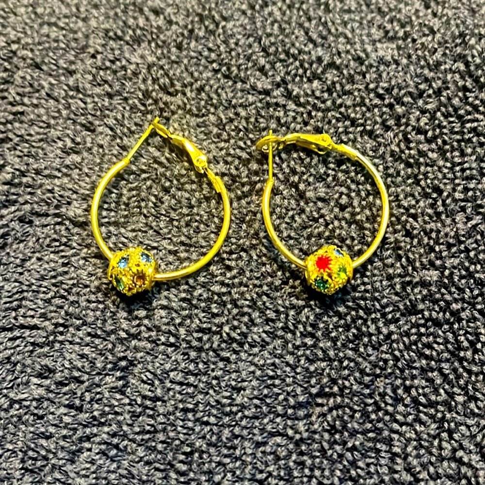 Gold fashion earrings